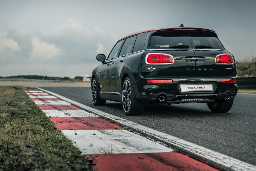  Mini John Cooper Works Clubman 2016 года  (WW) (фото 17 из 102)